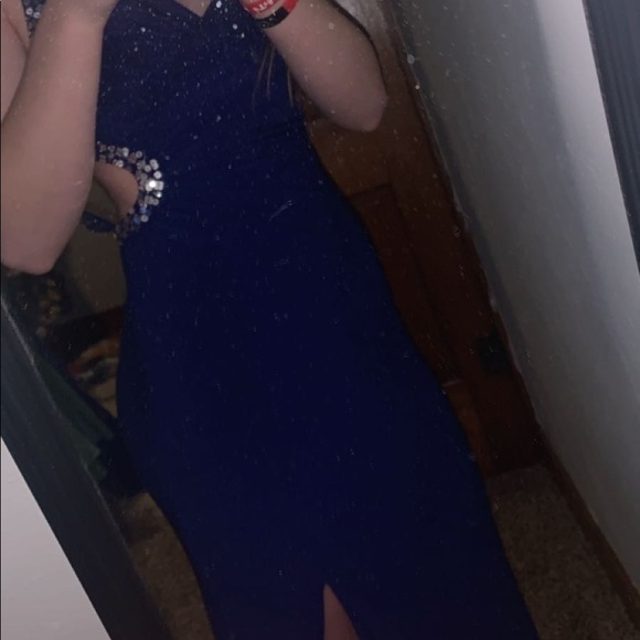 Tight prom dress - Picture 2 of 5